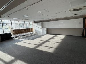 金の卵展開催中！学校が展覧会会場になるまでを大公開！