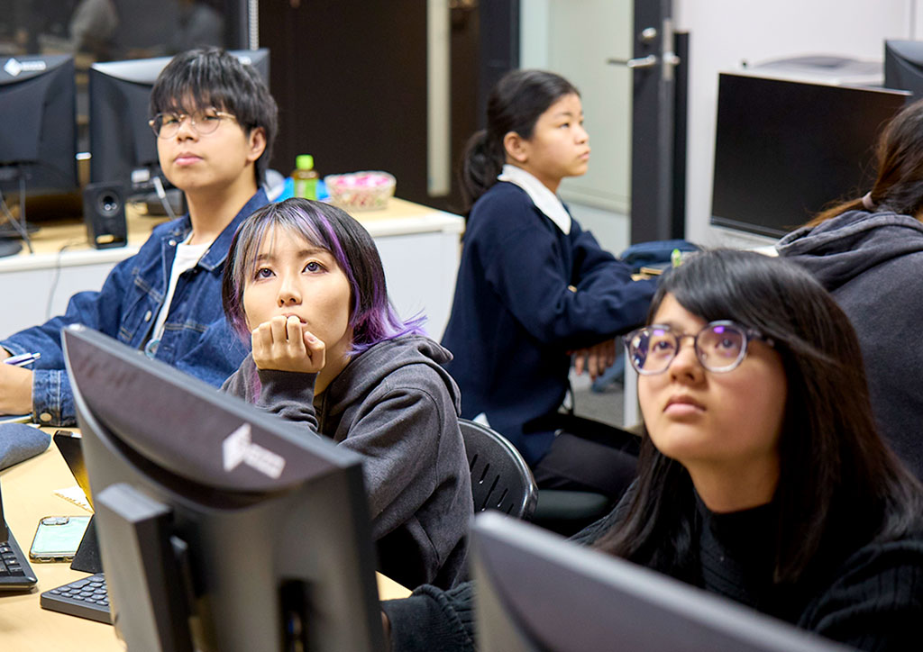 スペシャルゲスト企画あり